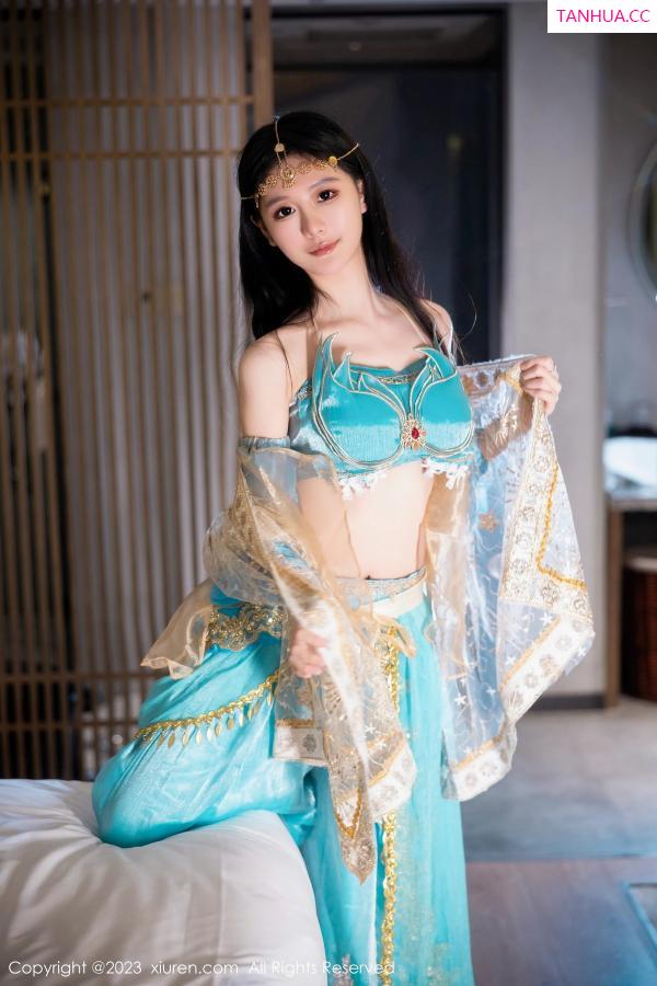   [XiuRen]高清写真图 2023.10.07 No.7469 幼幼 西域舞娘 美腿第15张图片